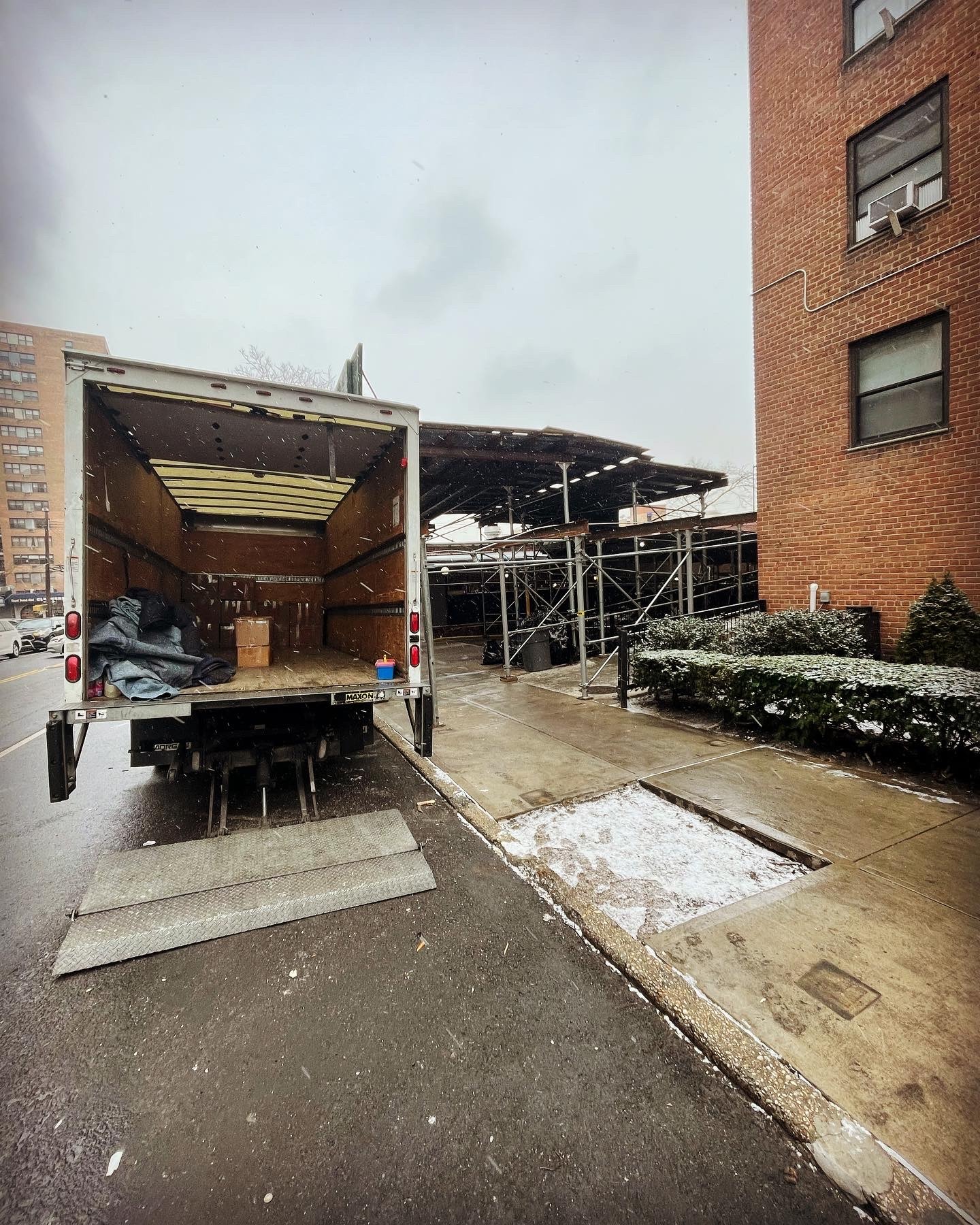 16 ft truck